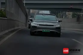 封车讯｜电动车电池衰减吓人？开了30万公里的小鹏P7告诉你真实答案图片