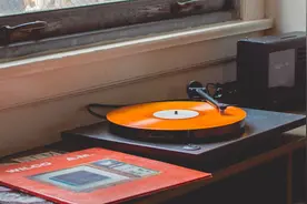 从 CD 到你的「一分钟回忆」：流媒体音乐服务发展史图片