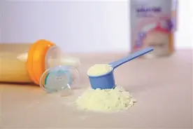 奶粉结块了，还能喝吗？图片