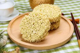 方便面有防腐剂？汉堡是垃圾食品？有更健康的吗？图片