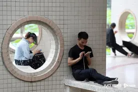 12岁儿童熬夜刷剧玩网游致癫痫大发作，剧烈声光刺激是诱因图片