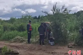 中俄界江“清滩”：24小时查获“三无”船只14艘图片