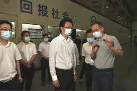 坚决克服麻痹思想侥幸心理，全力以赴守牢安全底线！区领导带队检查安全生产工作图片
