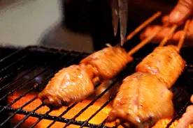 市场上的“冷冻鸡翅”都是哪来的？为什么从不断货，看完再买图片