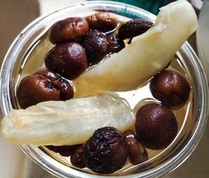红枣海底椰煲花胶 花胶海底椰炖鸡汤作用与功效