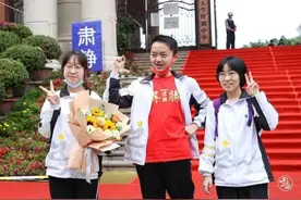 云南中考今日开考图片