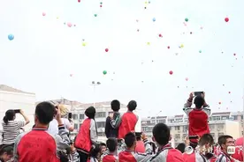 德州十中举办2022届毕业典礼：青春逐梦，行远思恩图片