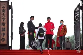 2022年中考今日开考图片