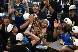 体坛午爆｜勇士4:2绿军重夺NBA总冠军，泰山联赛两连胜图片