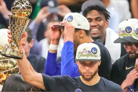 （体育）篮球——NBA总决赛：勇士队夺冠图片