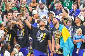 NBA|勇士七夺美职篮总冠军 库里当选总决赛最有价值球员图片