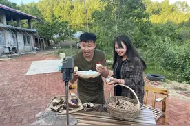 天猫618农民主播开播忙，每天1万场原生态直播带火山里农货图片