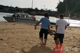 男子大雨天被雷劈晕！紧急提醒！记住这些“保命”锦囊图片