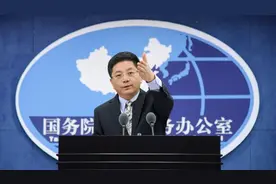 连战因病住院，大陆方面致意并表达慰问图片