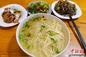 记者手记：南方人受不了的这份酸涩，兰州人却拿它来消暑图片