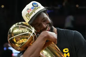 维金斯：勇士让我体验到了大家庭的感觉图片