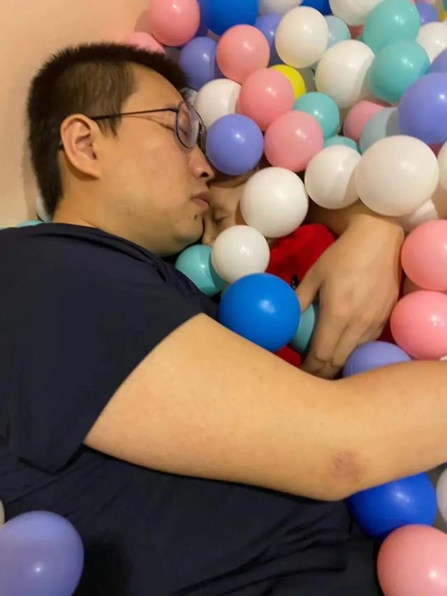 “我命由我不由天！”儿子被诊断“活不过三岁”，他自制药物为儿子续命……