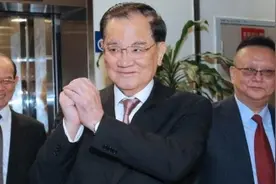 国台办：祝愿连战先生早日康复，平安顺遂图片