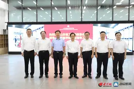 山东省工业和信息化厅党组书记、厅长张海波莅临山东科技职业学院调研指导工作图片