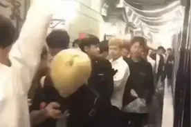 “男模有偿陪侍”应该露头就打图片