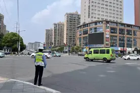 辅警能干什么，不能干什么？上海为“辅警”立法：界定身份，列出履职负面清单图片