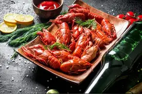 一元一只的小龙虾，卖不动了？图片