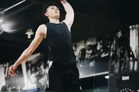 美职篮选秀大会：魔术队状元签选中保罗·班切罗 中国球员曾凡博落选图片