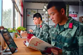打卡“书香军营”丨建出“吸引力”，激发“战斗力”，全方位打造官兵的专属文化乐园！图片
