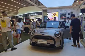 政策“大礼包”+车企自掏腰包补贴带火上海车市：4S店把展车都卖了，有车型优惠4万元图片