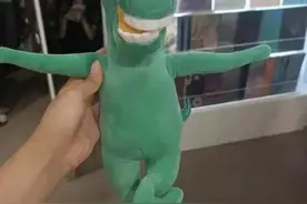 “马踏飞燕”公仔一夜爆火！官方：疯狂踩缝纫机中图片