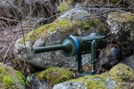 架在路旁的地雷，是如何“腰斩”坦克的？图片