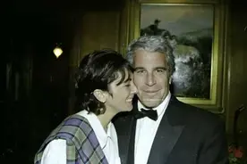 美国大亨爱泼斯坦前女友被判入狱20年图片