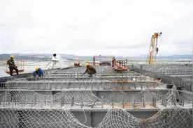 （经济）（9）广东汕头牛田洋特大桥主桥合龙图片