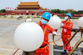 迎接党的二十大！天安门广场与长安街华灯全面“体检”图片