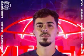 官方：巴黎签下葡萄牙中场维蒂尼亚，签约至2027年图片