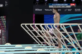 王宗源一届世锦赛摘得三金视频封面