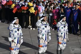 国人自己的航天表！万元左右，圆您一个航天梦图片