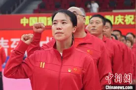 中国国家乒乓球队庆祝建党101周年图片