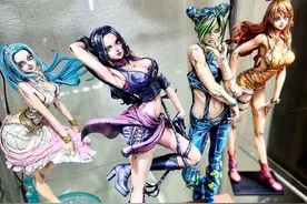 美女涂装大佬打造JOJO风《海贼王》手办 女帝太美了图片