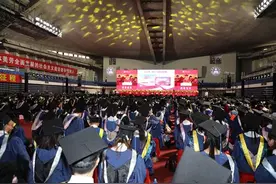 华南理工大学举行2022届学生毕业典礼图片