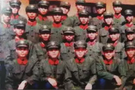 那些年，我们穿过的武警军装图片