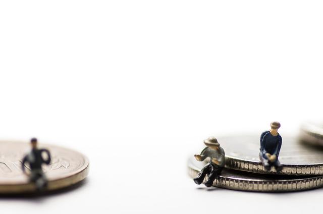 编辑部聊天室 |“厅局风”穿搭流行，“体制内”为何诱人