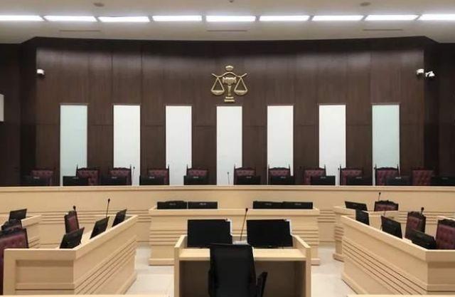 101岁失智法官,"被民主"的台湾司法