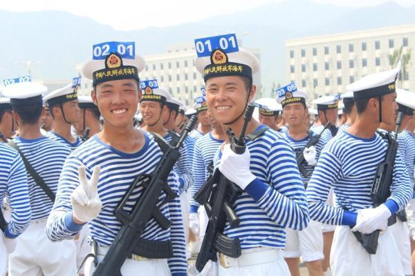 23岁“学霸”弃博从军，他的故事太励志了
