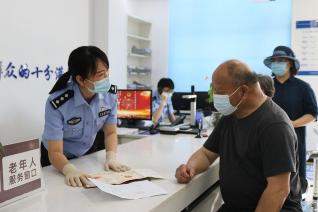 僵尸前线4破解版存档（他突然想给哥哥画遗像）
