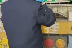 “线椒不属于辣椒”？别给农产品绿色通道添“堵”图片