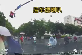 柳州一男子“路怒”多次别车还放狠话：你报警吧，结果警察真来了图片