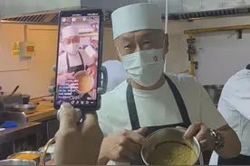 采购价日更，小龙虾“暗战”货源图片