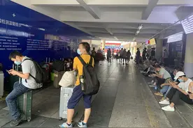 “暑期工”时薪低至8元，高职学生暑期打工不进厂还能去哪图片