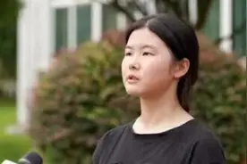 烈士的女儿报考了父亲当年的军校！从不理解到追随，她为何如此坚定抉择？图片